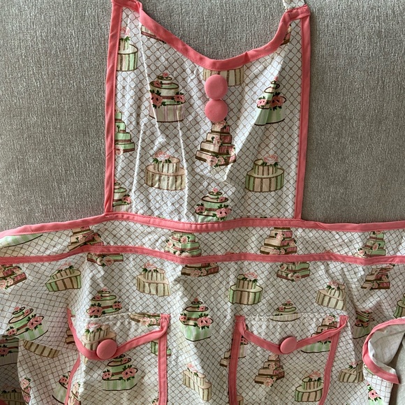 Apron - Picture 3 of 3